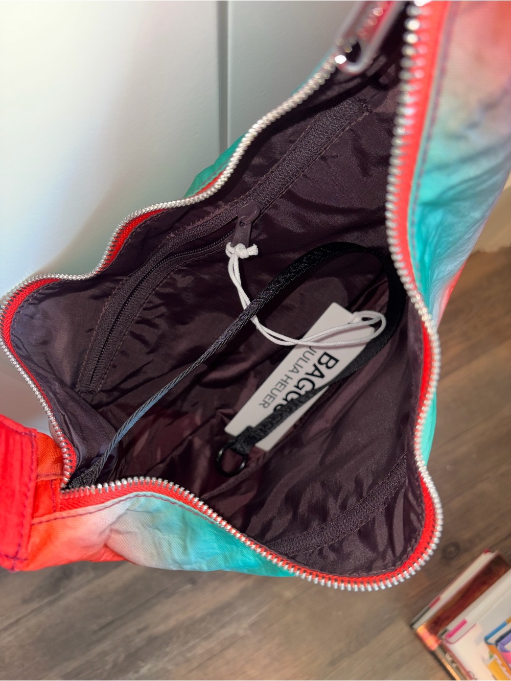 NWT Baggu Crescent in Rain - Picture 3 of 3